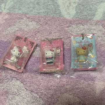 헬로키티 캡슐 토이 3종 세트