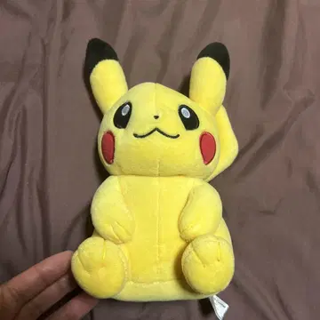 피카츄 봉제 인형