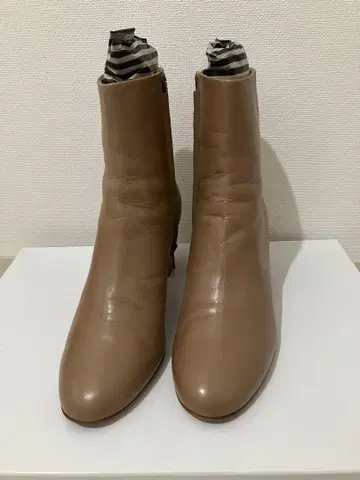 오데뜨 앤 오딜 부츠 베이지 가죽