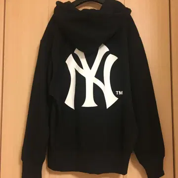 새상품 MLB 뉴욕 양키스 로고 집업 후드티 LL 블랙