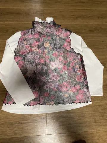 장밋빛 인생 바라클라바 하이넥 베스트 레이스 쉬폰