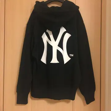 새상품 MLB 뉴욕 양키스 로고 집업 후드티 L 블랙