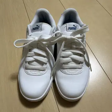 PUMA 스니커즈 23cm
