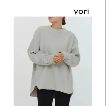 새상품급 yori 라운드Tee. 그레이
