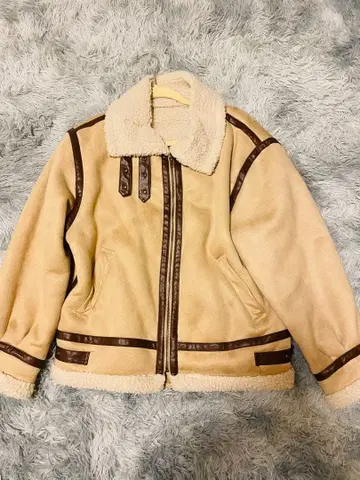 ZARA 무스탕 보아 자켓