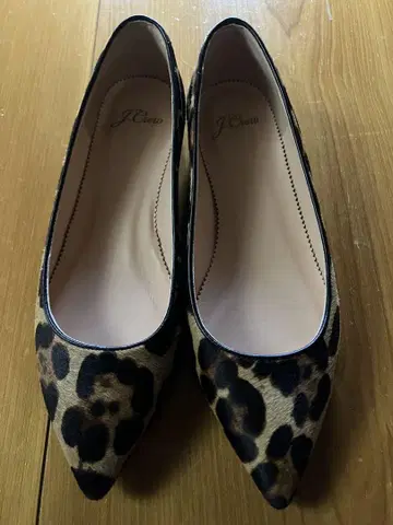 J.Crew 레오파드 무늬 플랫슈즈