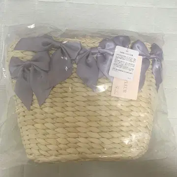 [ 미사용 새상품 ] 메종 드 플뢰르*리본의 카고백(퍼플)