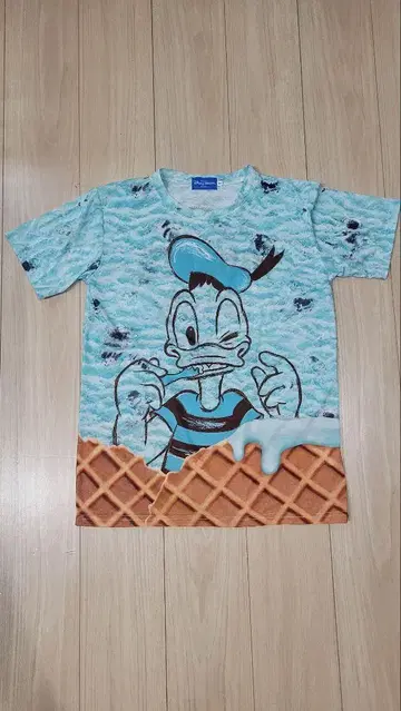 도쿄 디즈니 리조트 덕 도날드 T셔츠 M 사이즈
