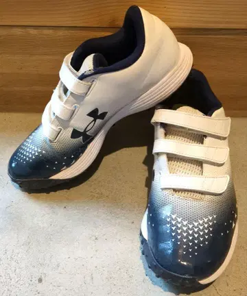 언더아머 UNDER ARMOUR 야구 트레이닝 슈즈 24cm