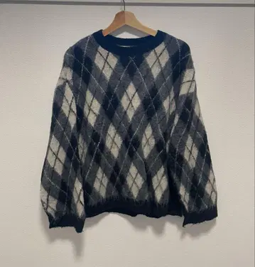 ZARA 다이아 니트 스웨터 S 사이즈