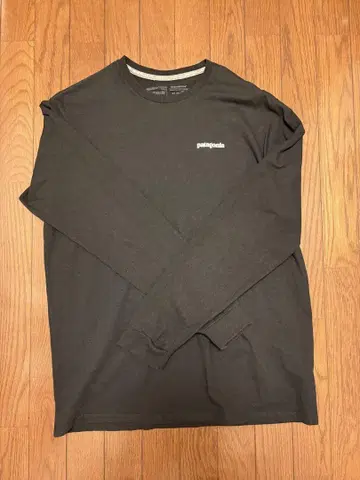 patagonia 블랙 긴팔 T셔츠