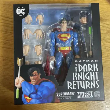 MAFEX 슈퍼맨 다크 나이트 리턴즈 [ 미개봉 새상품 ]