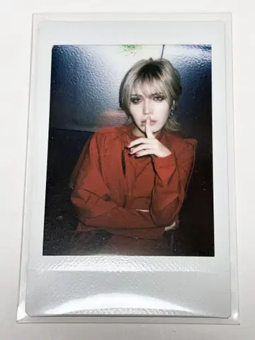0.1g의 오산 가와무라 유키 씨 폴라로이드 2025/10/92