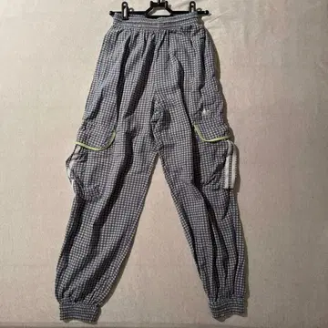adidas 체크 무늬 카고 팬츠
