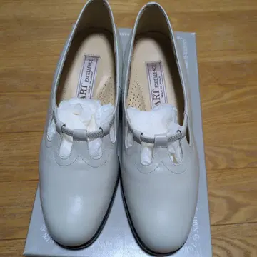 NART 여성 신발 21.5cm 베이지