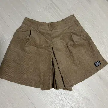 MILKFED. 코듀로이 숏팬츠 브라운