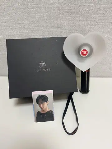 THE BOYZ 더보이즈 공식 응원봉 주연 트레이딩 카드