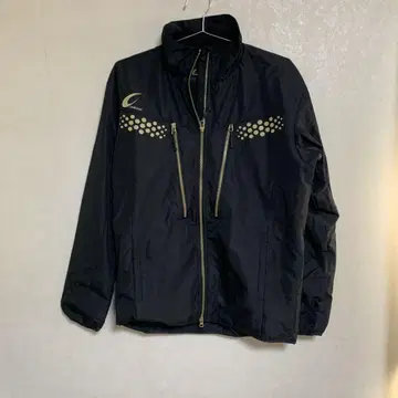 오니가케 윈드브레이커