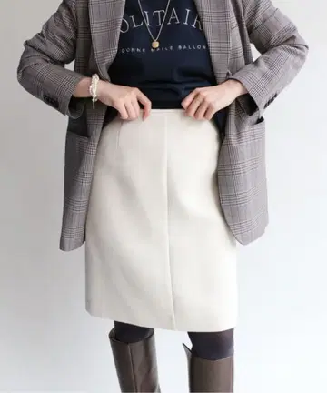 새상품급 IENA 폼 미니 스커트 타이트 스커트 화이트