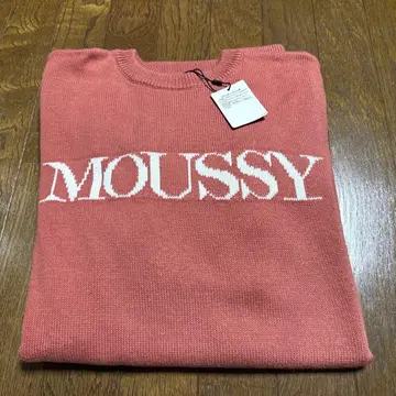 MOUSSY 핑크 로고 스웨터
