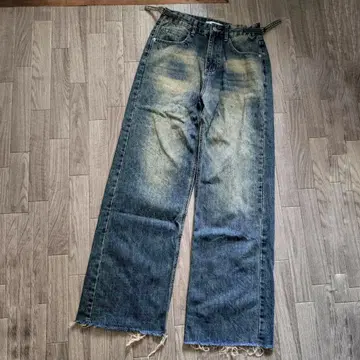 90s in the attic archive baggy denim y2k