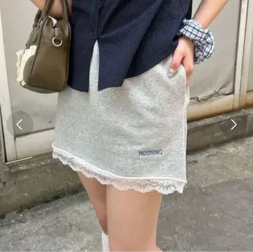 차오패닉 맨투맨 레이스 미니 스커트 새상품 택 포함