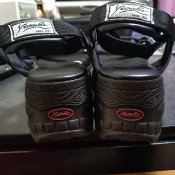 YOSUKE 요스케 통굽 샌들