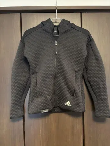 adidas 후드 부착 후드티 블랙