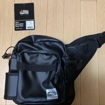 AbuGarcia 원 숄더백 미니 코팅 블랙 새상품급