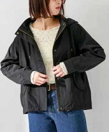 소니 레이블 발수 마운틴 후드티 블랙