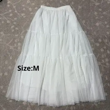 [ 새상품급 ] 화이트 티어드 볼륨 롱 스커트