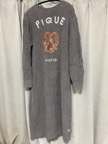 pique 프레첼 모티브 룸웨어