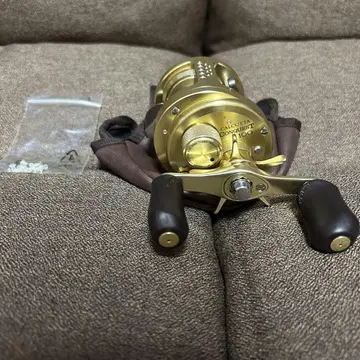 SHIMANO 초대 CALCUTTA CONQUEST 100