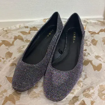 [새상품급] ZARA 24cm 로우힐 여성용