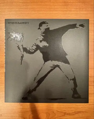 뱅크시 전시 도록 WHO IS BANKSY? 공식 아트북 새상품급
