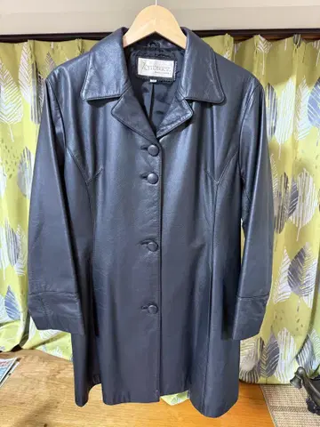 블랙 가죽 자켓