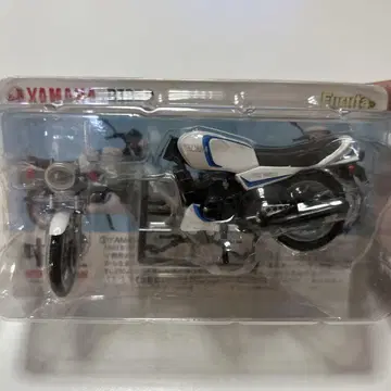 중형 바이크 메모리얼 야마하 RZ350
