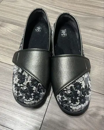 iSai 꽃무늬 간호화 빅 사이즈 26cm 중고품