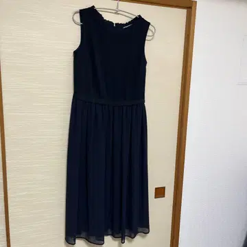 네이비 플레어 드레스 프릴 넥