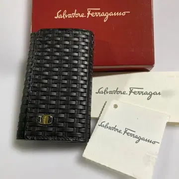Salvatore Ferragamo 뜨개질 키케이스 블랙