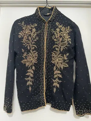 꽃무늬 비즈 자수 긴팔 블랙 가디건 니트 vintage 구제 의류 차이나