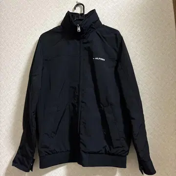 HILFIGER 블랙 점퍼