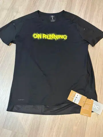 ON RUNNING 러닝 셔츠 블랙 새상품