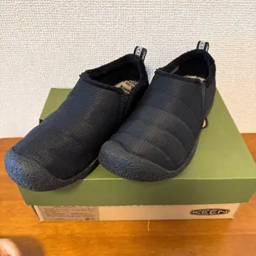[ 23.5cm ] KEEN 킨 HOWSER 2 슬립온 블랙 퍼
