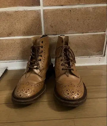 Tricker's Stow H2508 에이콘 UK7.5 새상품급 스트우