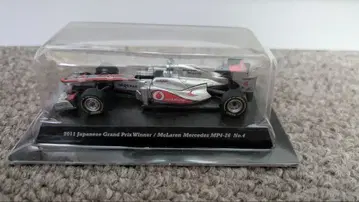 교쇼 1/64 2011 맥라렌 MP4-26, No.4