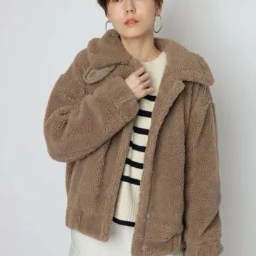 Arpege story 보아 숏코트 모카