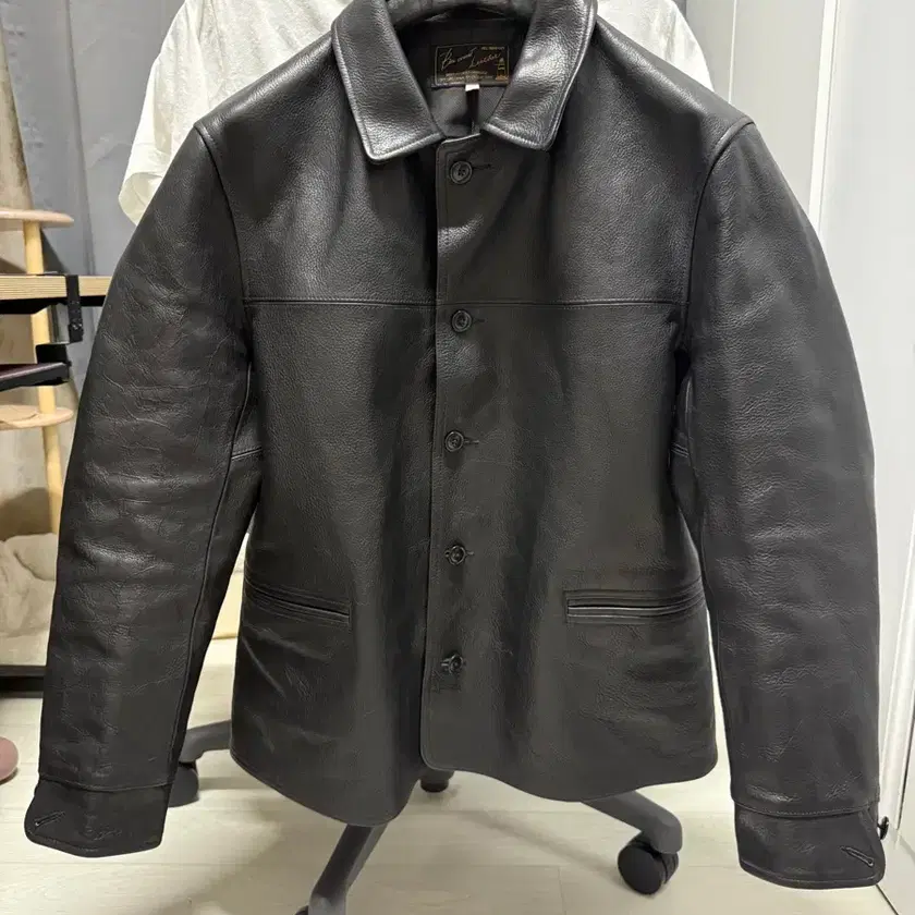 Boncoura Sasha Leather Car Coat 42 Boncoura on Bunjang Global Site.