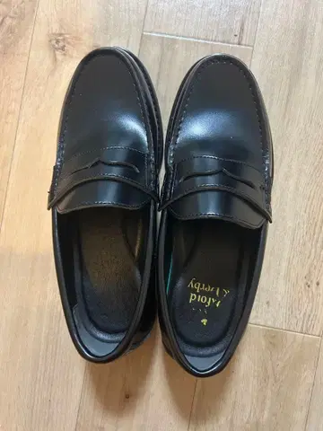 가죽 코인 로퍼 / London Shoe Make