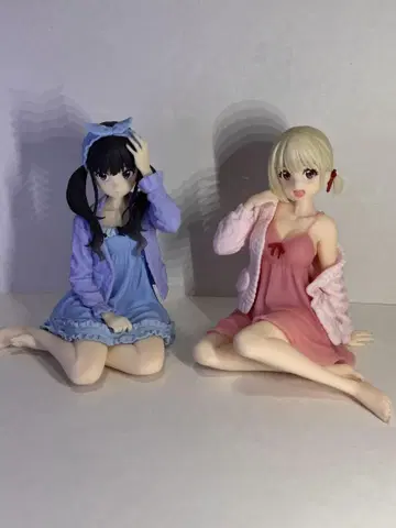 리코리스 피규어